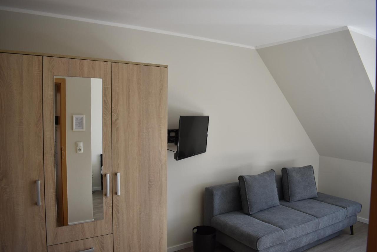 Pension Zur Schleuse Garni Am Elbe Luebeck - Kanal In Witzeeze Εξωτερικό φωτογραφία